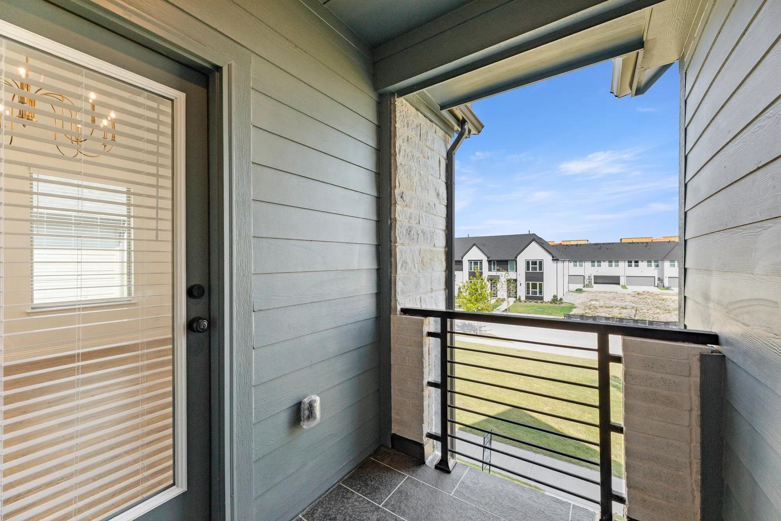 CHCT-0007-E2_RUTHERFORD-A_Outdoor-Living
